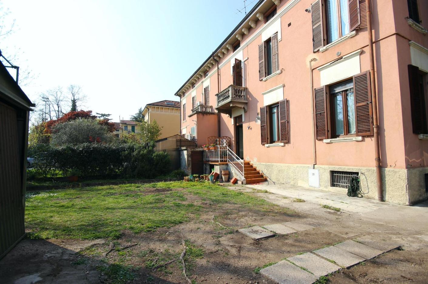 Case Vr Holiday La Maison Du Coq Verona Buitenkant foto
