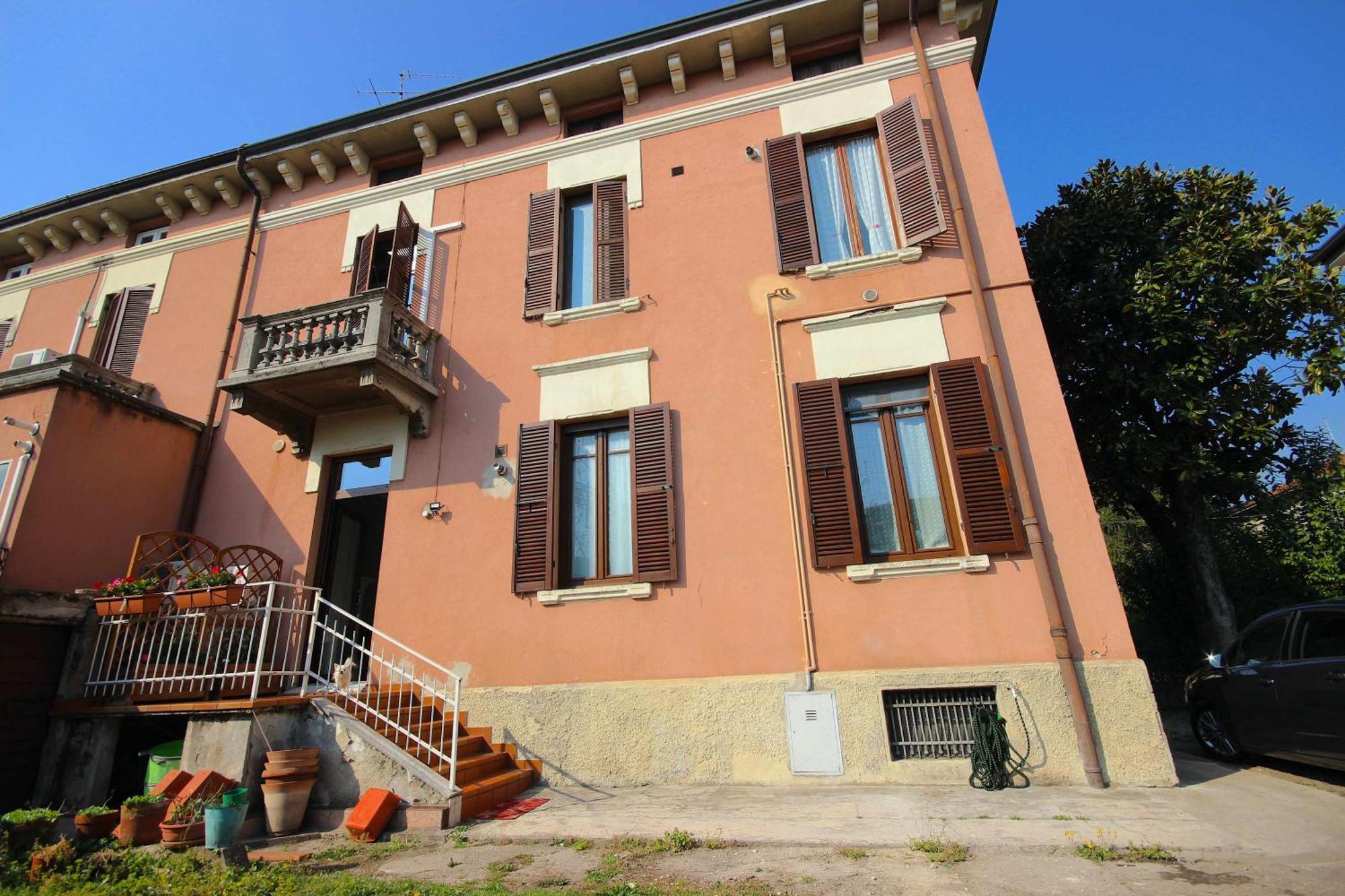 Case Vr Holiday La Maison Du Coq Verona Buitenkant foto